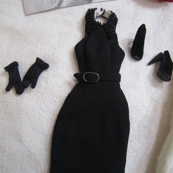 Ashton Drake Gene Marshall Embassy Luncheon Outfit, for 16" Fashion Doll - Picture 7 of 8